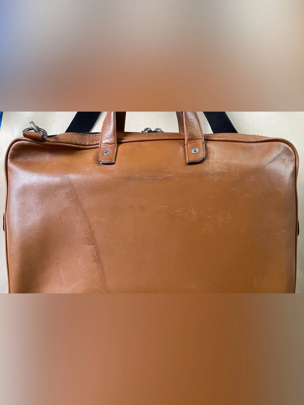JACK SPADE // men’s cognac brown cow leather slim laptop messenger bag